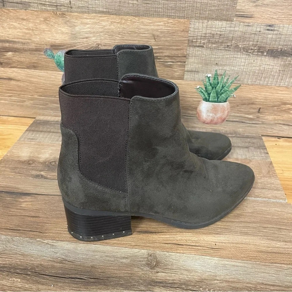 Call it Spring green suede pointy toe ankle boots - Picture 8 of 9